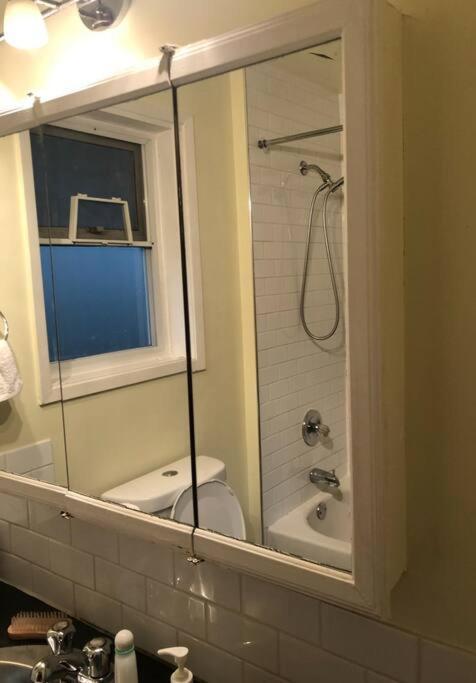 4 Bedroom Upper Level Kits Home Vancouver Zewnętrze zdjęcie