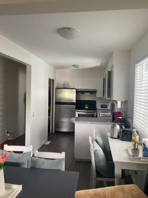 4 Bedroom Upper Level Kits Home Vancouver Zewnętrze zdjęcie