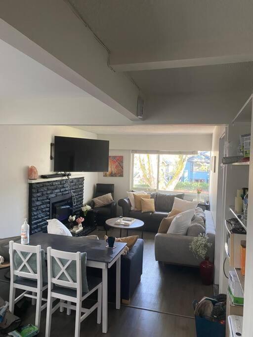 4 Bedroom Upper Level Kits Home Vancouver Zewnętrze zdjęcie