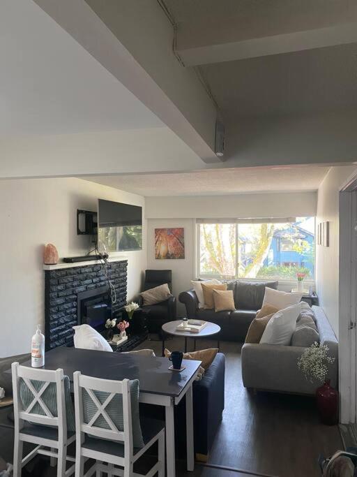 4 Bedroom Upper Level Kits Home Vancouver Zewnętrze zdjęcie