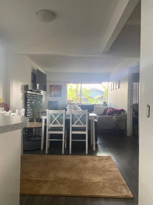 4 Bedroom Upper Level Kits Home Vancouver Zewnętrze zdjęcie