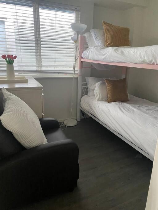 4 Bedroom Upper Level Kits Home Vancouver Zewnętrze zdjęcie